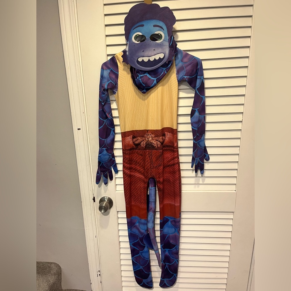 Disneys Luca, Alberto costume.